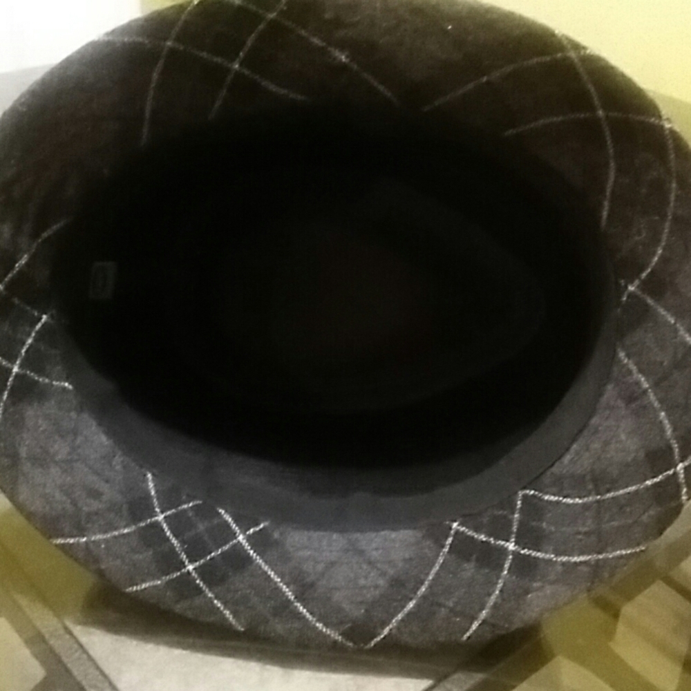 Hat - Picture 4 of 4